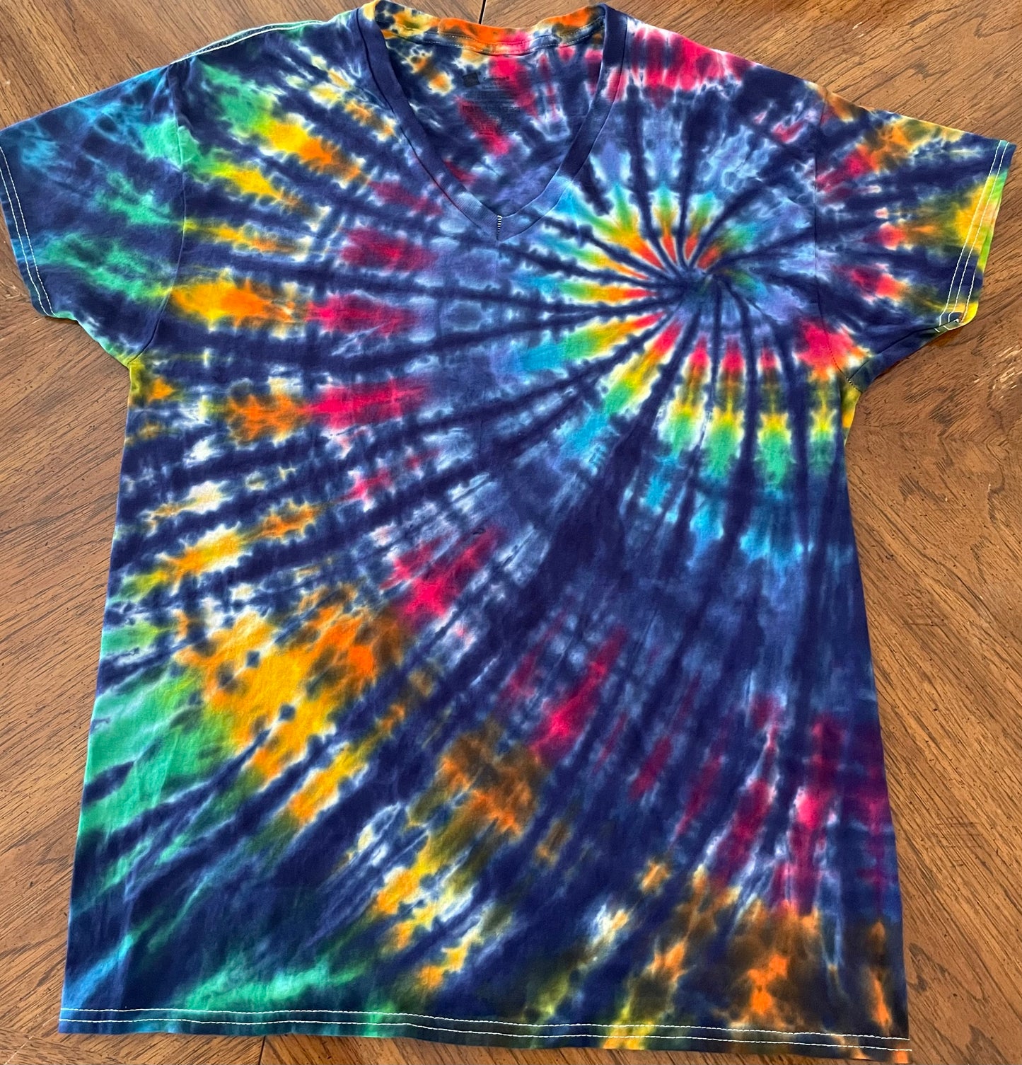 Nautilus spiral tie-dye, rainbow, and navy XL