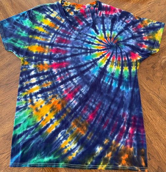 Nautilus spiral tie-dye, rainbow, and navy XL